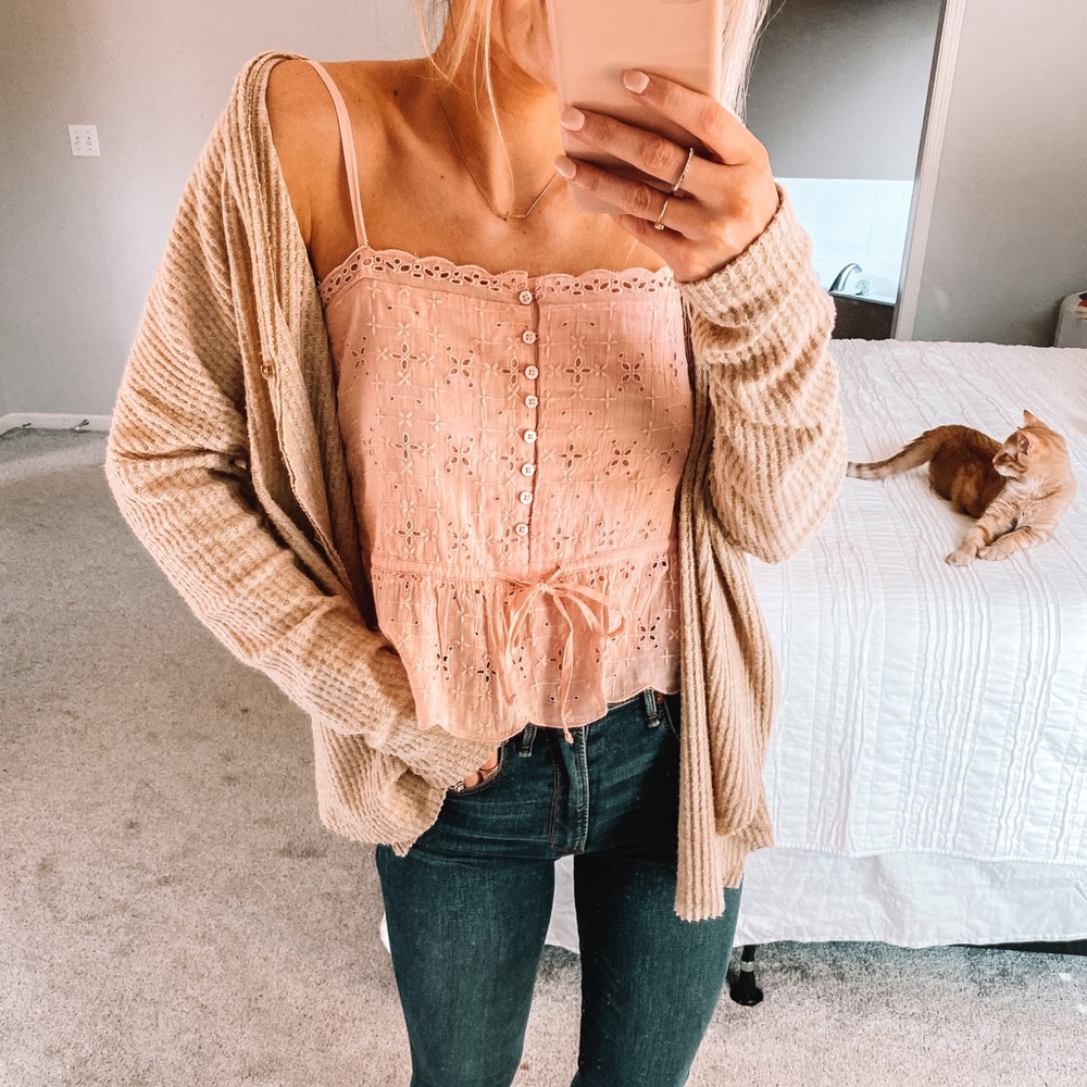 Eyelet Tank